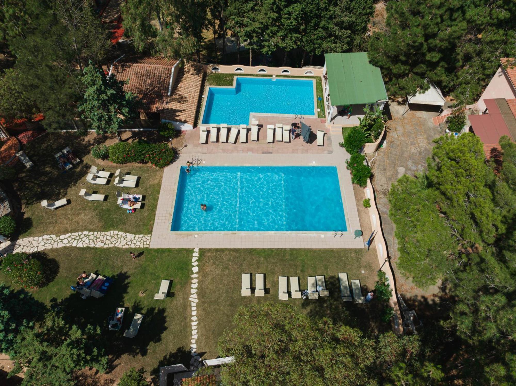 Отель Amareclub Rocca Dorada Санта-Маргерита-ди-Пула Экстерьер фото
