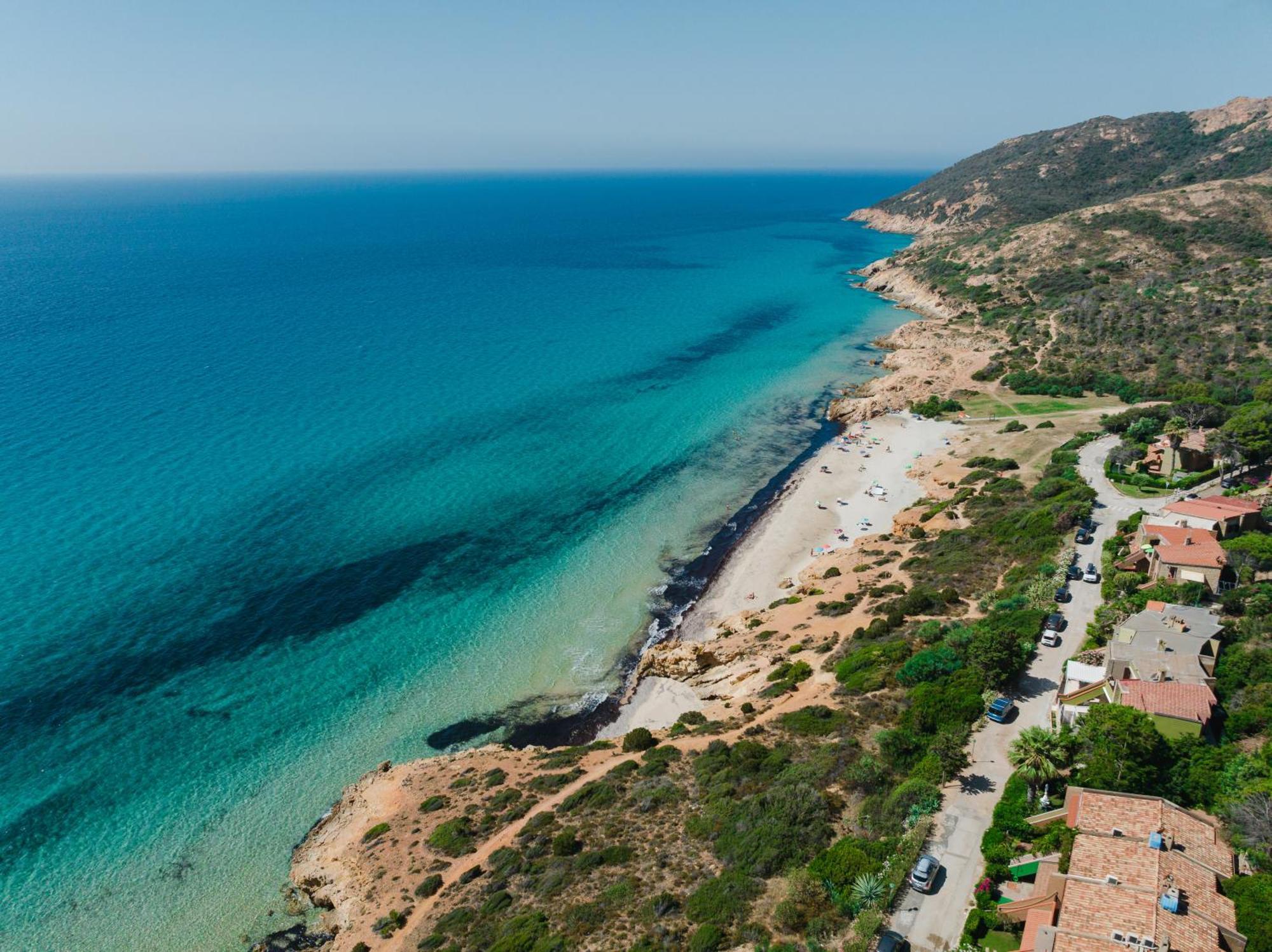 Отель Amareclub Rocca Dorada Санта-Маргерита-ди-Пула Экстерьер фото