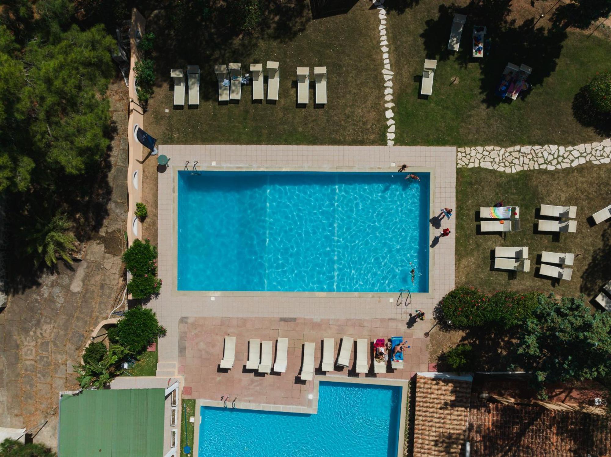 Отель Amareclub Rocca Dorada Санта-Маргерита-ди-Пула Экстерьер фото
